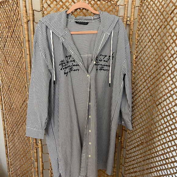 Long Sleeve Tunic - Picture 2 of 7